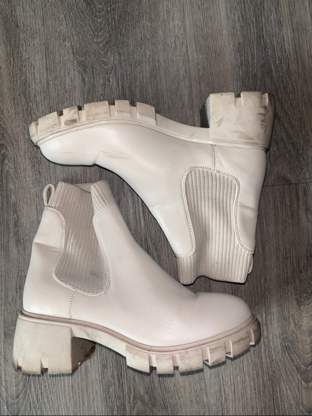 Steve Madden Cream Lug-Sole Chelsea Boots